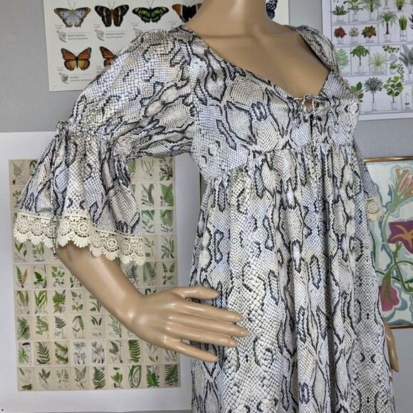 NWT Selkie Tent Dress Snakeskin Print Floral Crochet Puff Cottagecore Small - Picture 8 of 12